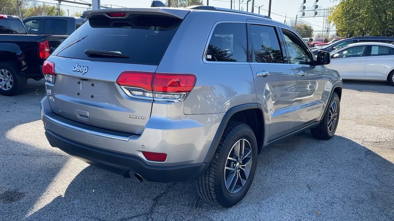 2017 Jeep Grand Cherokee Limited 31