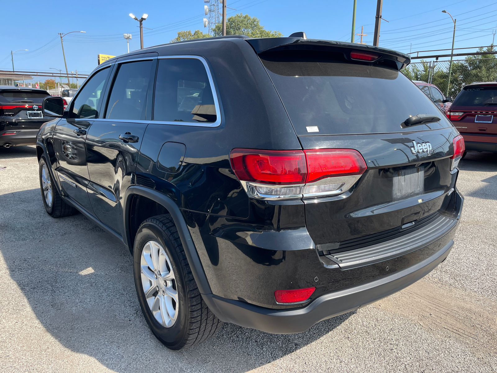 2022 Jeep Grand Cherokee WK Laredo E 23