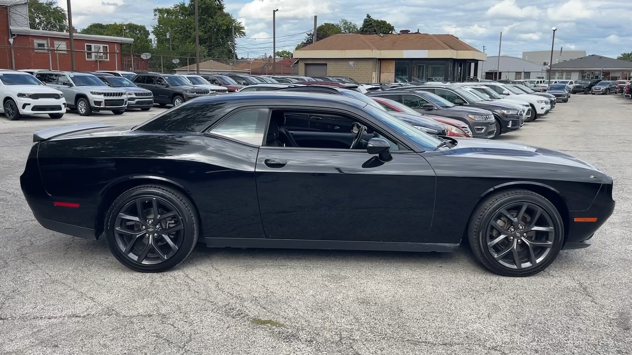 2022 Dodge Challenger SXT 6