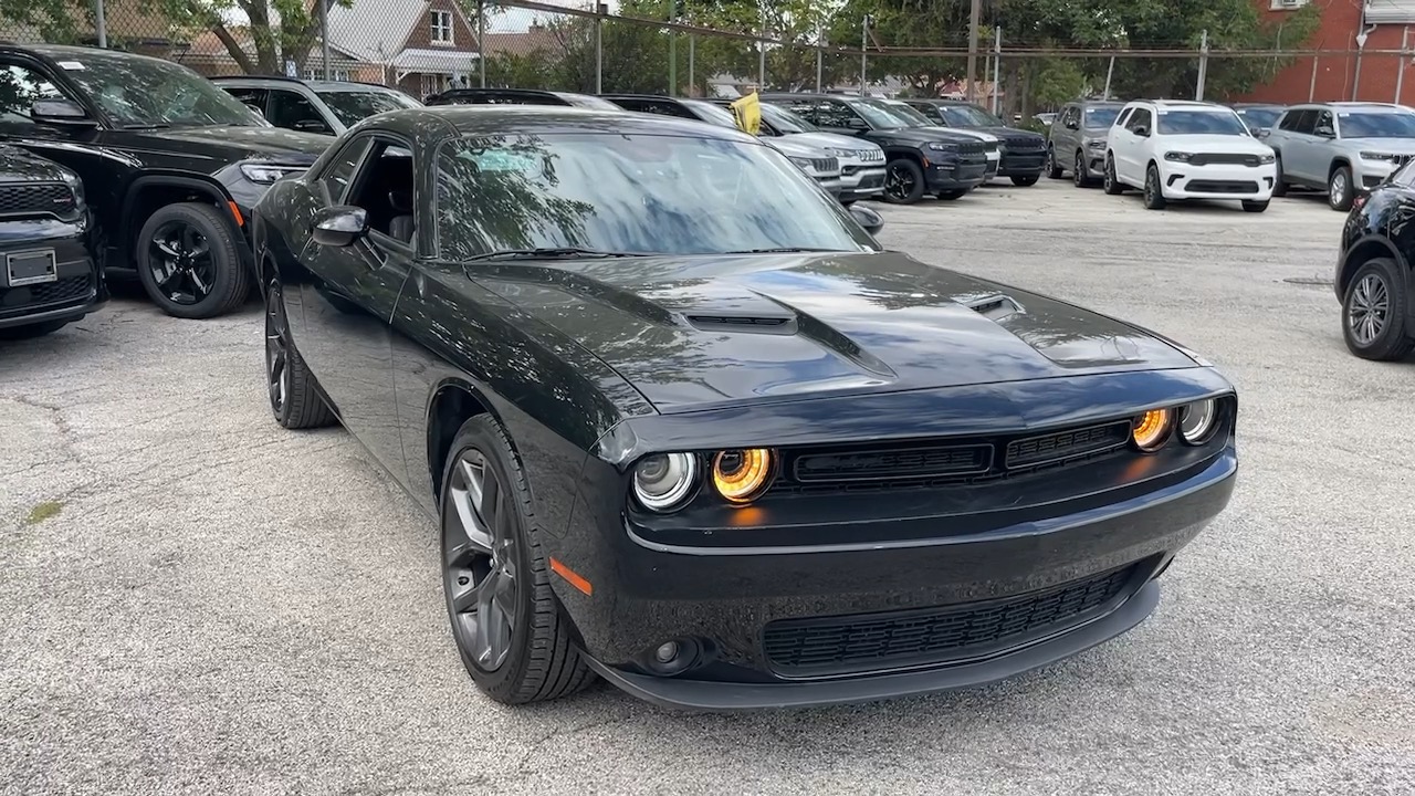 2022 Dodge Challenger SXT 7