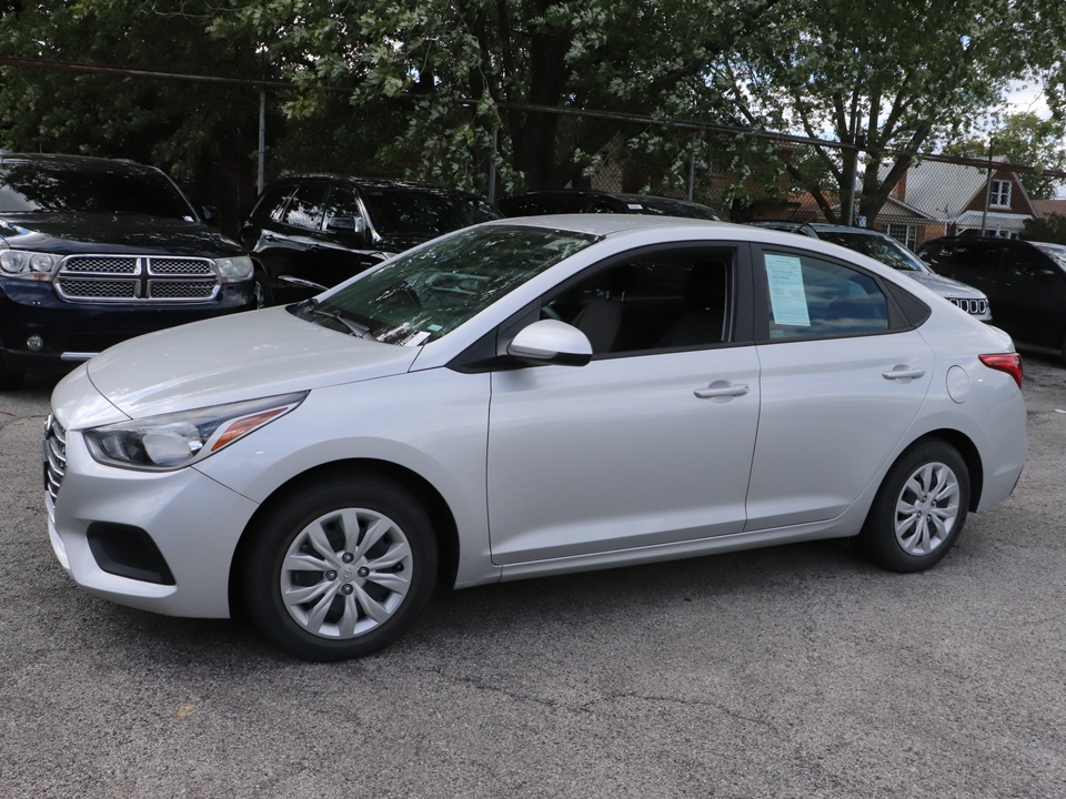 2021 Hyundai Accent SE 3