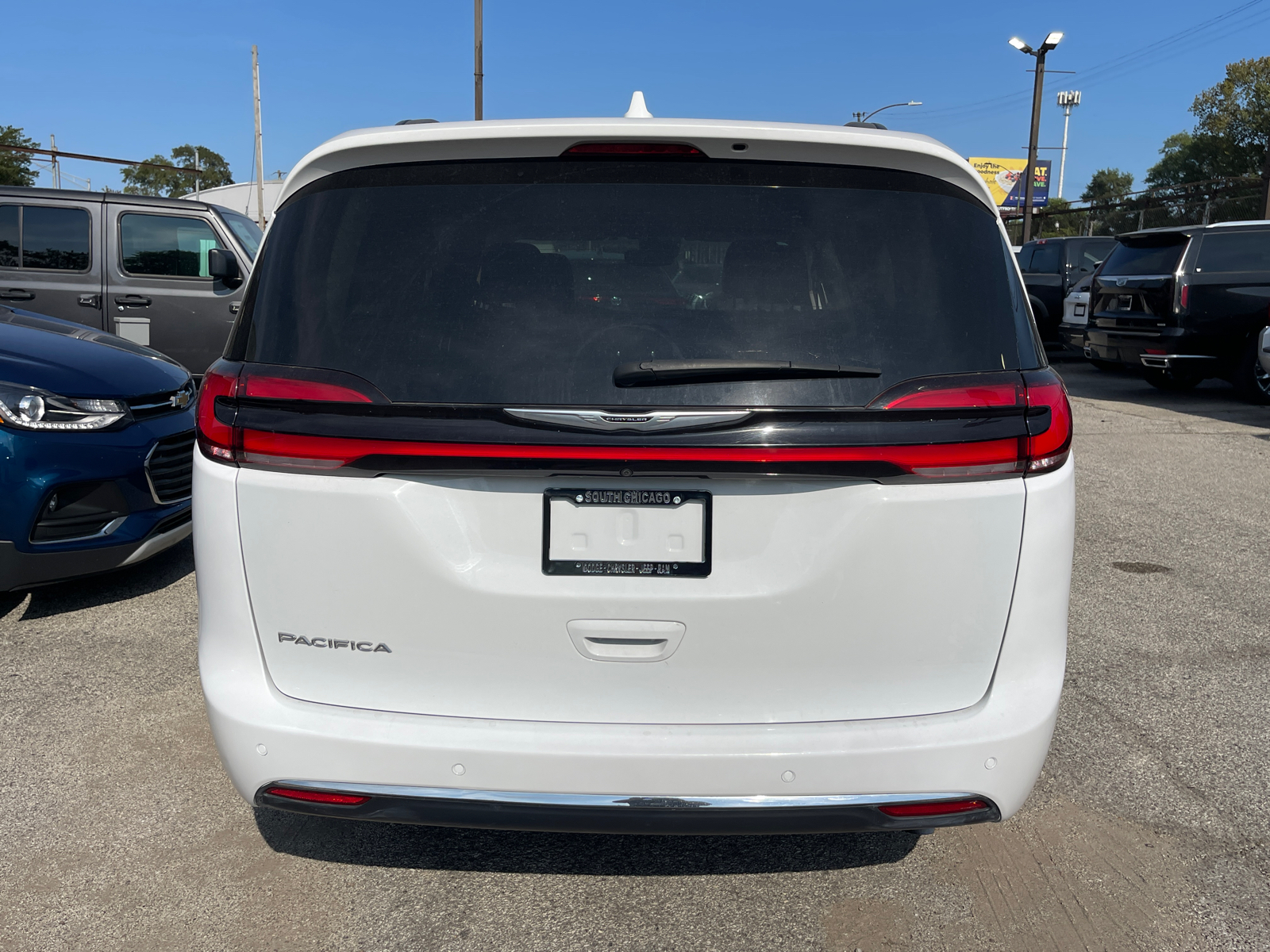 2022 Chrysler Pacifica Touring L 5