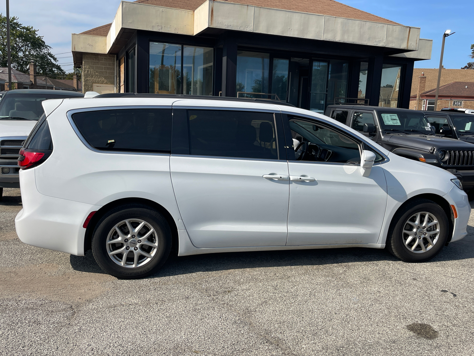 2022 Chrysler Pacifica Touring L 7