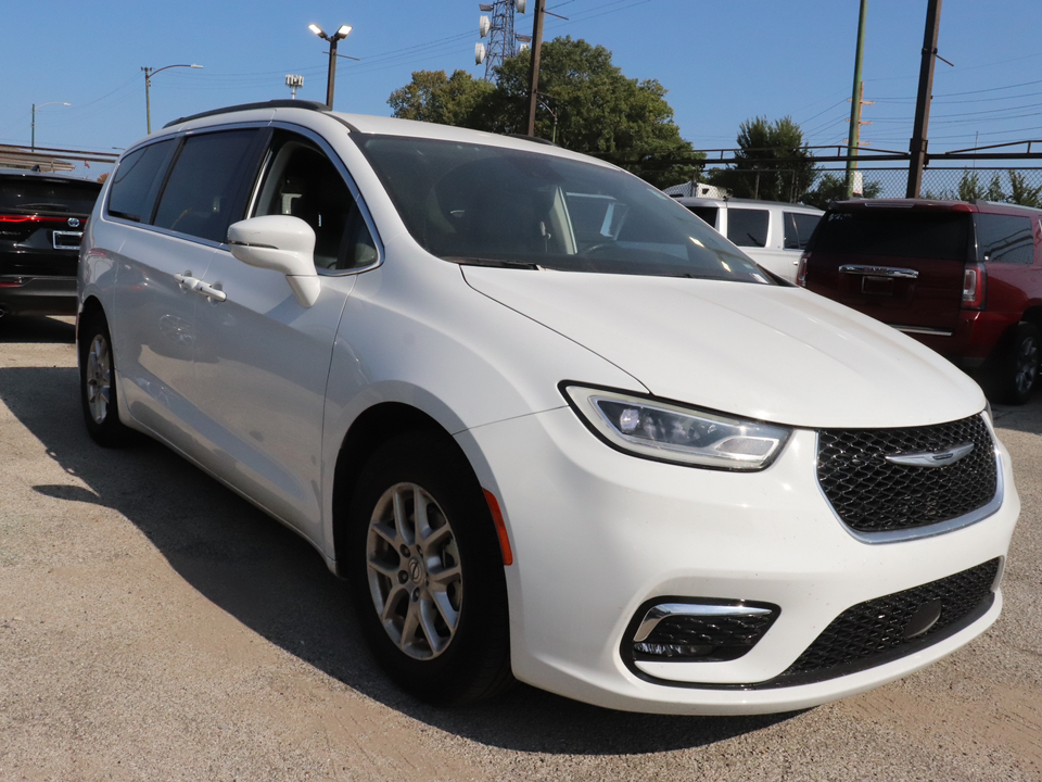 2022 Chrysler Pacifica Touring L 8