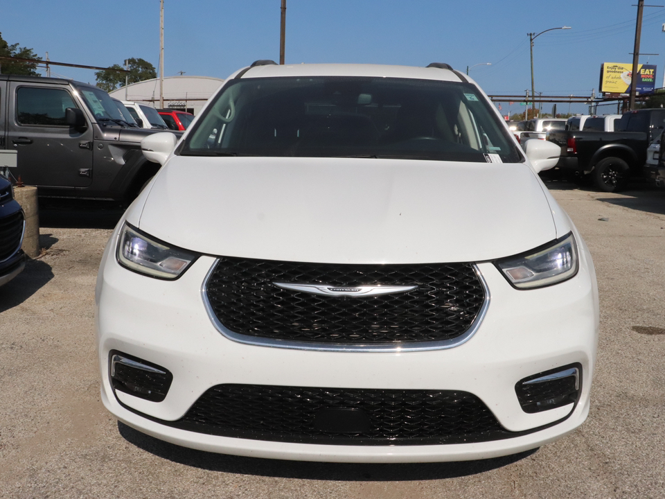 2022 Chrysler Pacifica Touring L 9