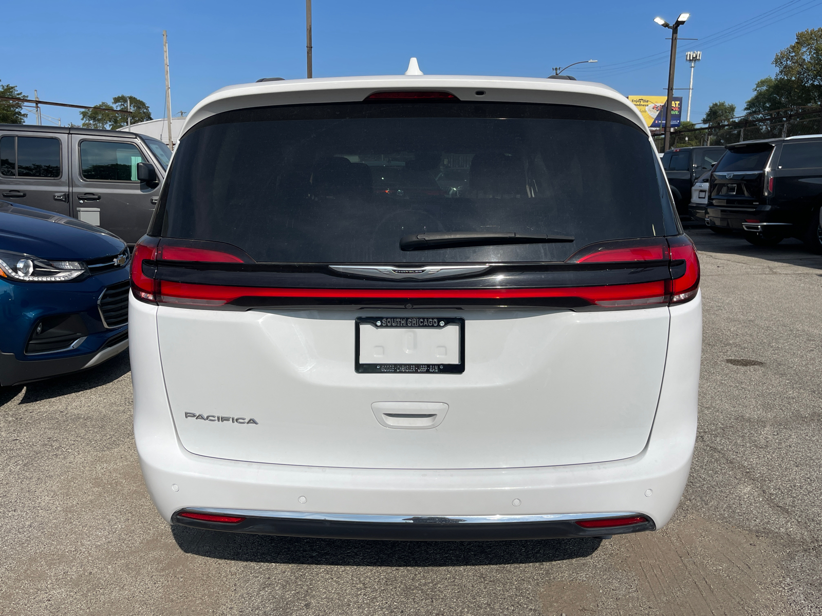 2022 Chrysler Pacifica Touring L 24