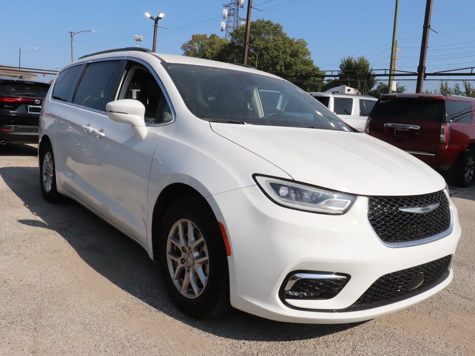 2022 Chrysler Pacifica Touring L 27