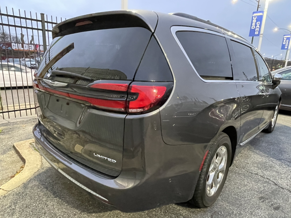 2022 Chrysler Pacifica Limited 27