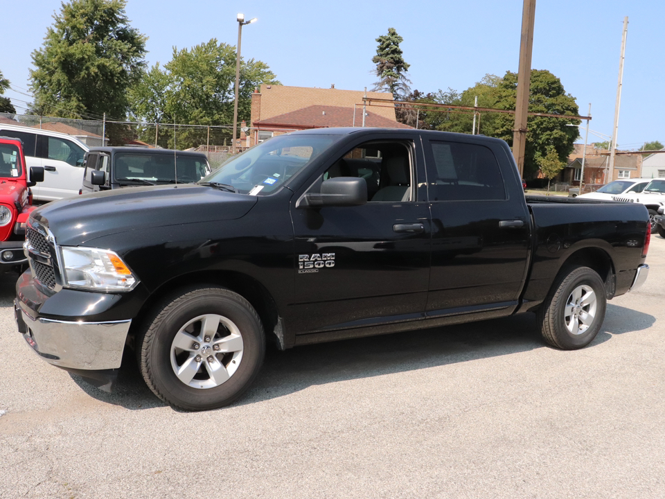 2022 Ram 1500 Classic SLT 3