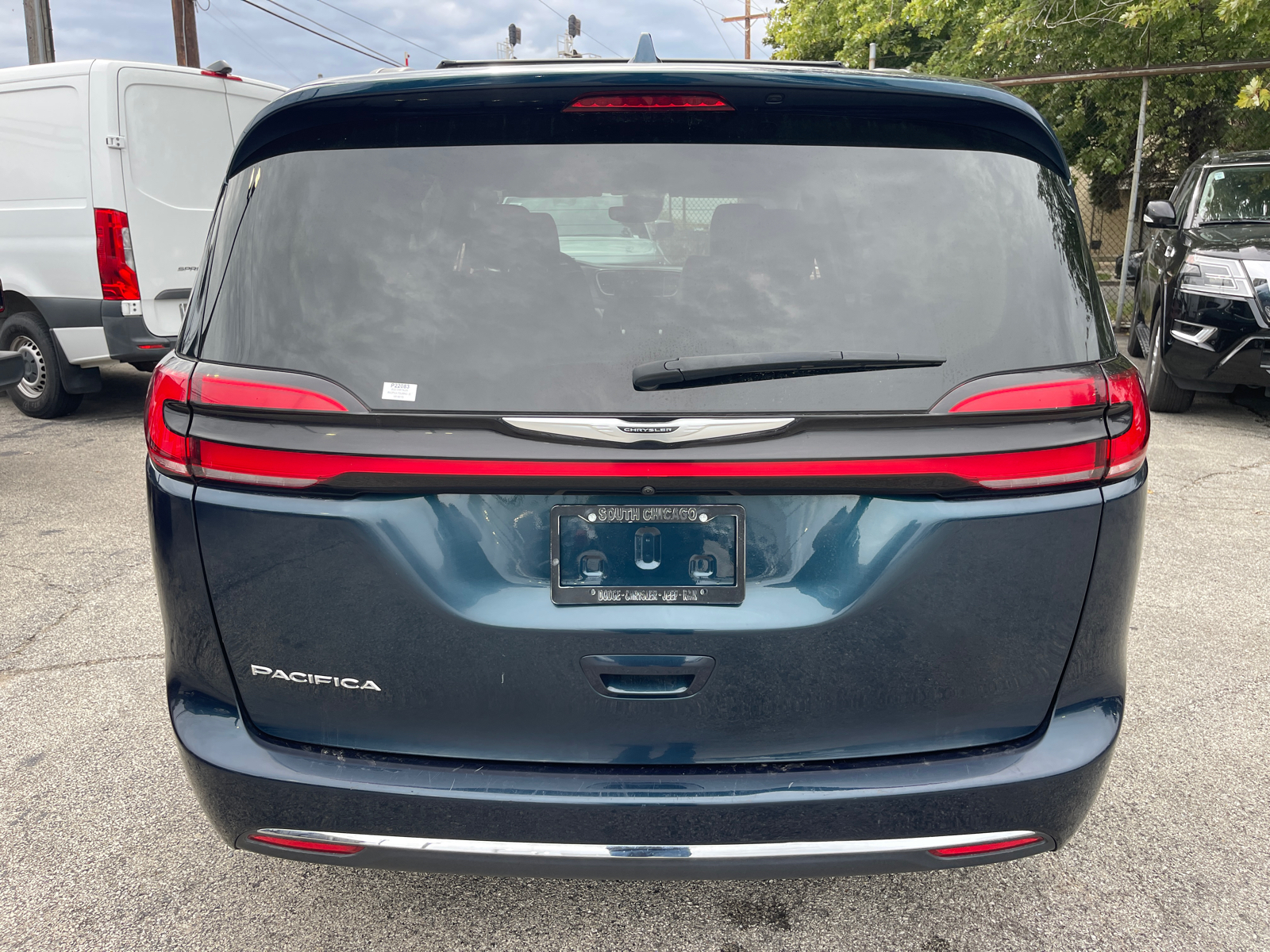 2022 Chrysler Pacifica Touring L 4