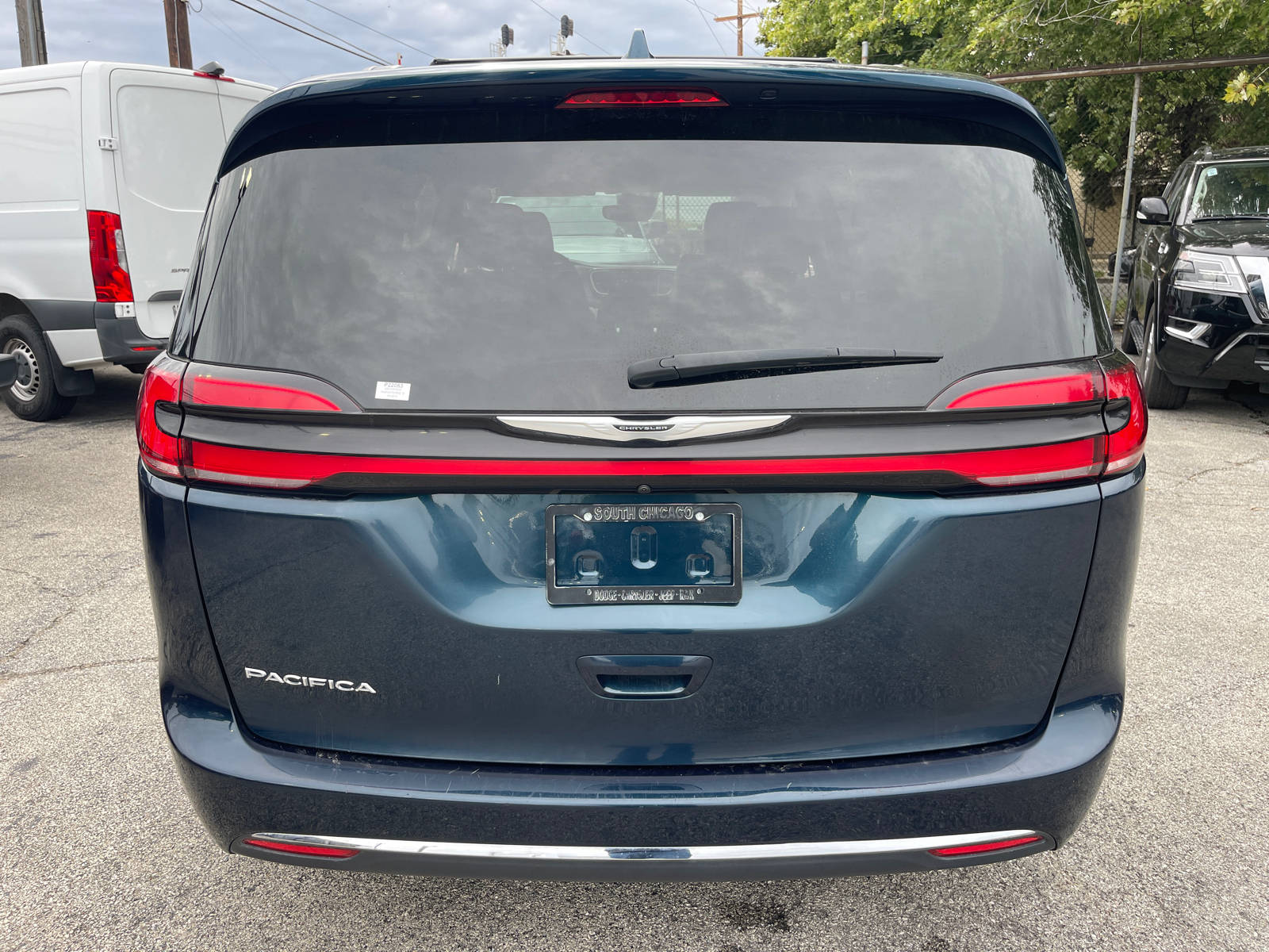 2022 Chrysler Pacifica Touring L 26