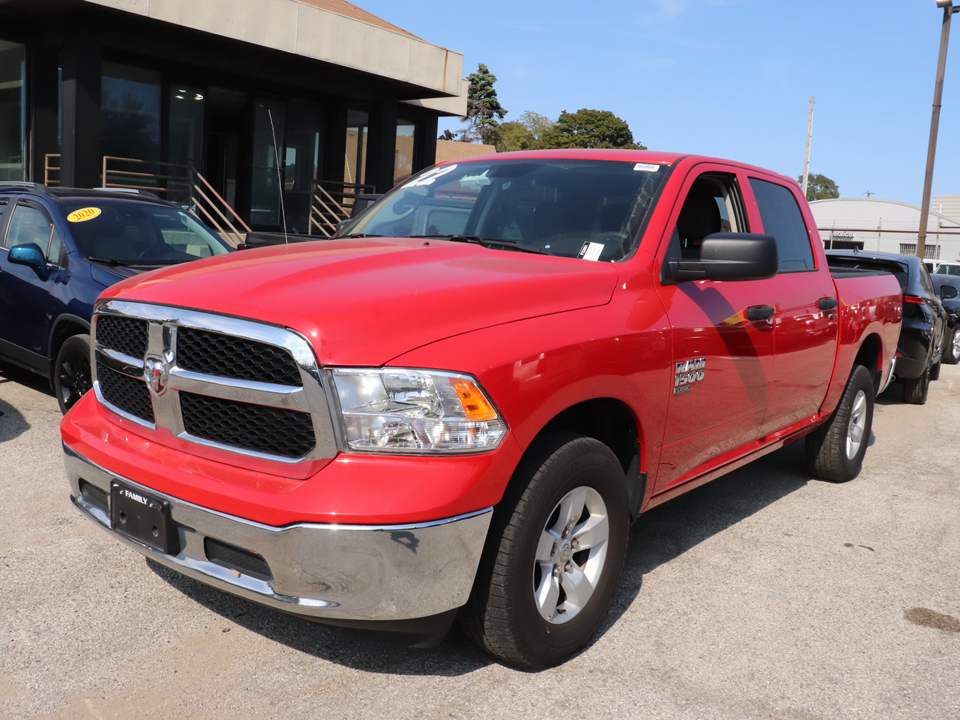 2022 Ram 1500 Classic SLT 1