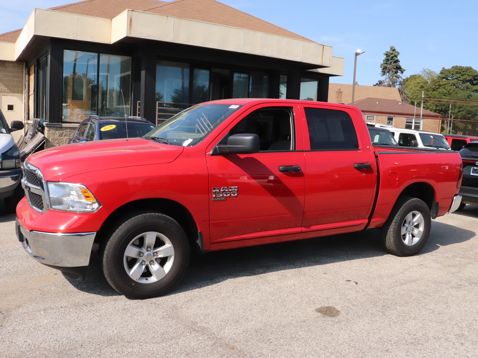 2022 Ram 1500 Classic SLT 3