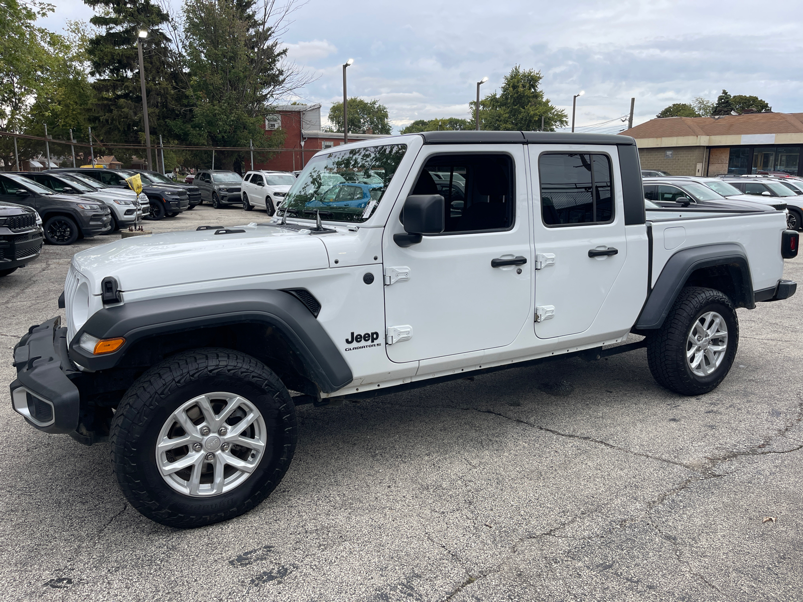 2023 Jeep Gladiator Sport 2