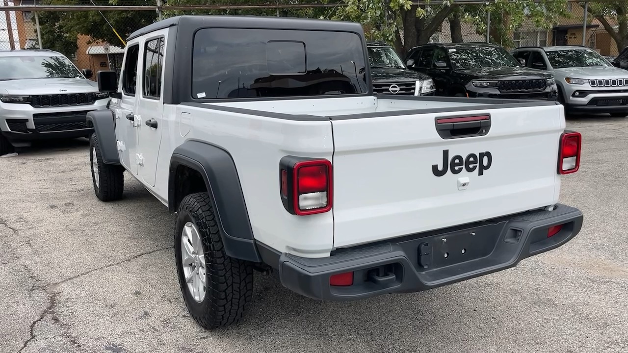 2023 Jeep Gladiator Sport 3