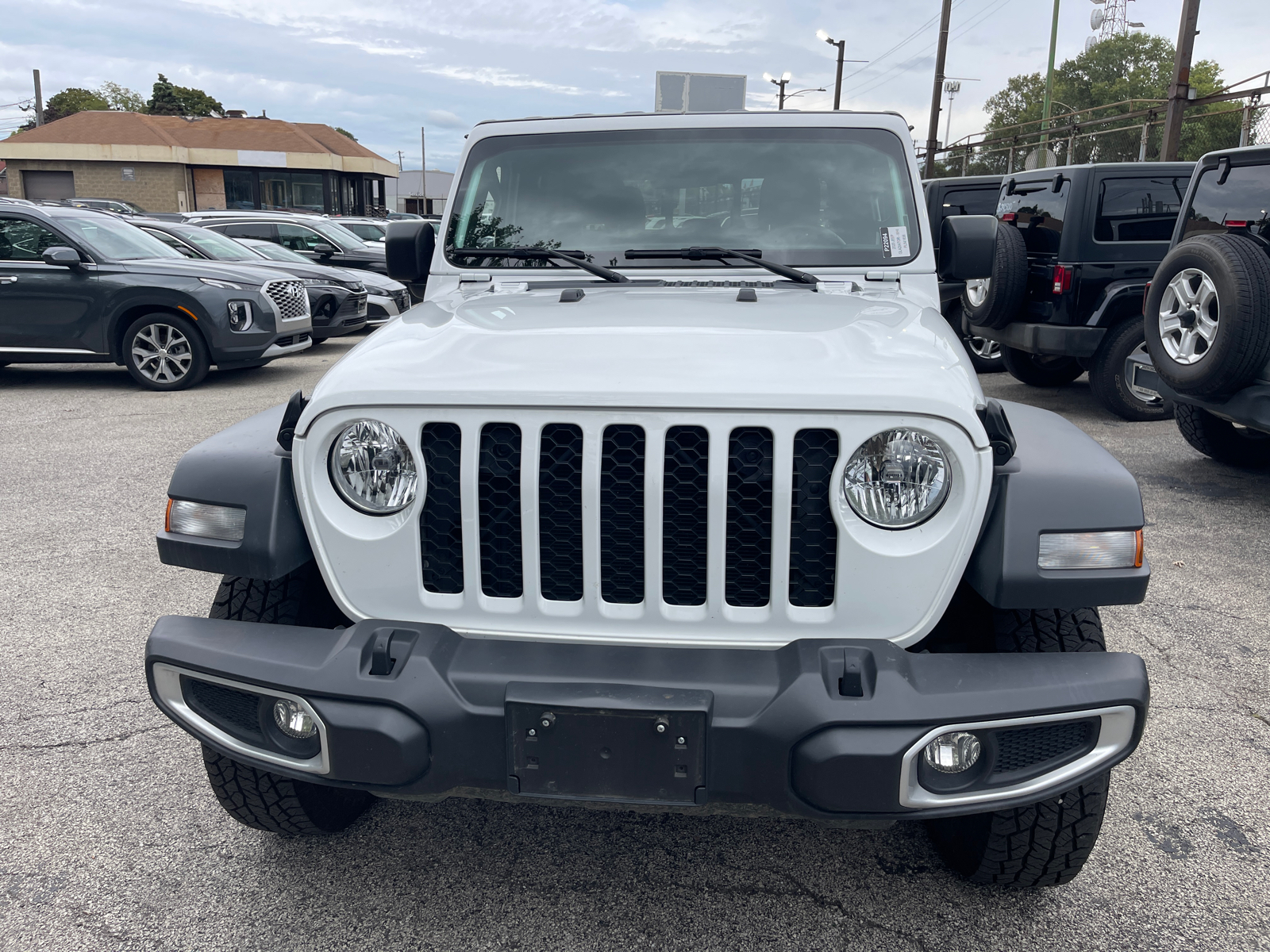 2023 Jeep Gladiator Sport 8