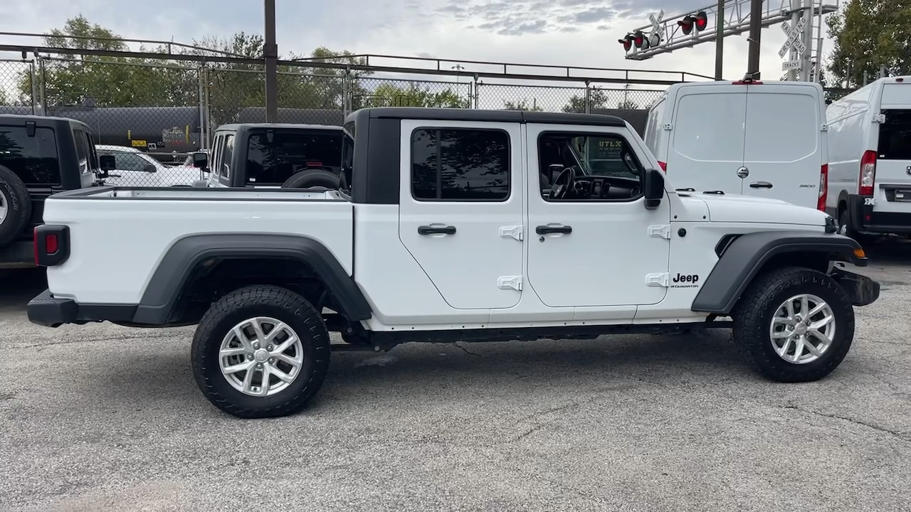 2023 Jeep Gladiator Sport 28