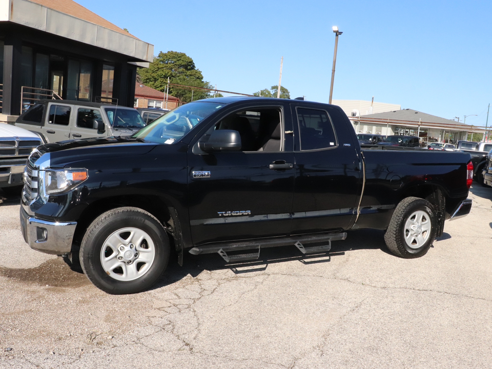 2021 Toyota Tundra SR5 24