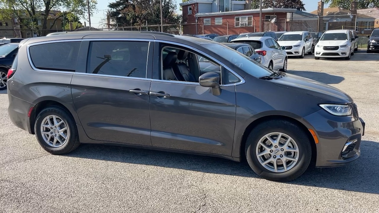 2022 Chrysler Pacifica Touring L 7