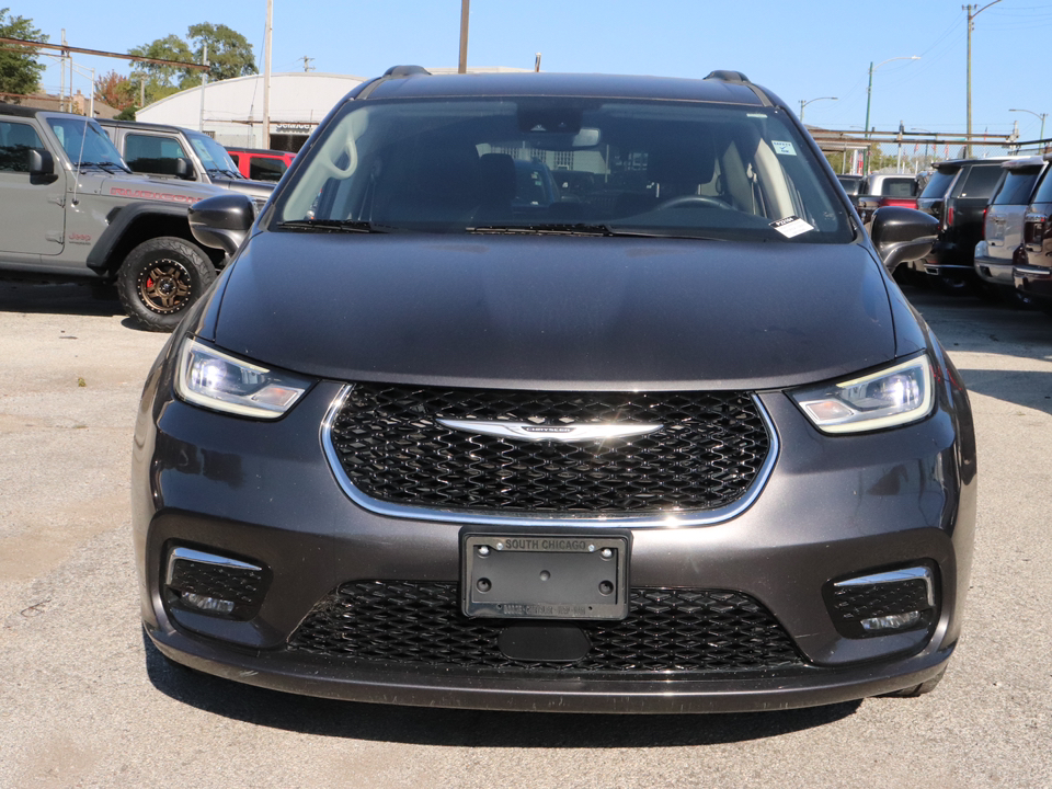 2022 Chrysler Pacifica Touring L 9