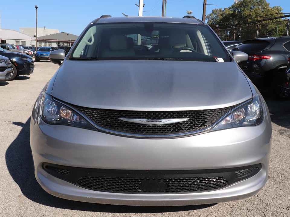 2021 Chrysler Voyager LXI 10