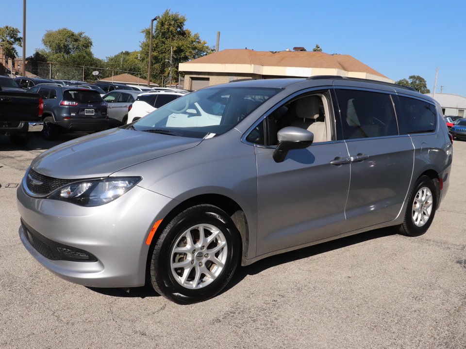 2021 Chrysler Voyager LXI 27