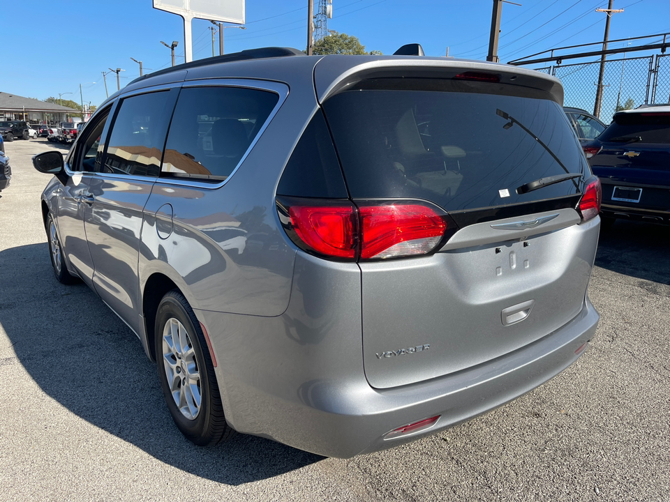 2021 Chrysler Voyager LXI 29