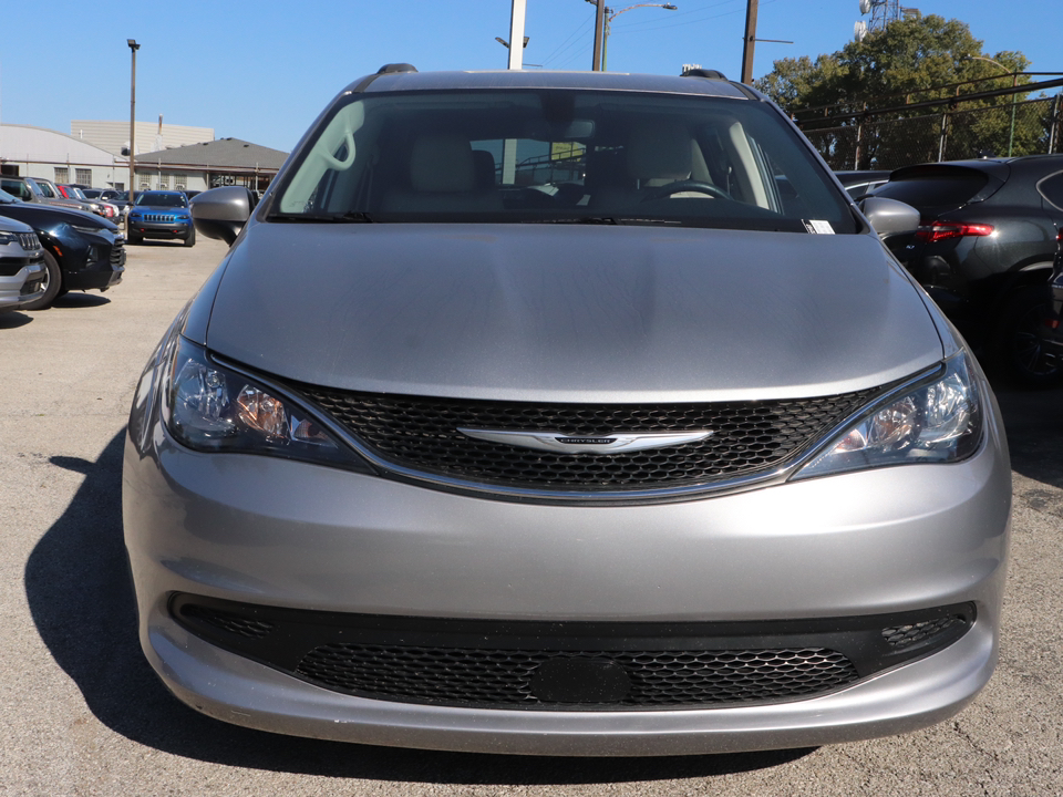 2021 Chrysler Voyager LXI 33