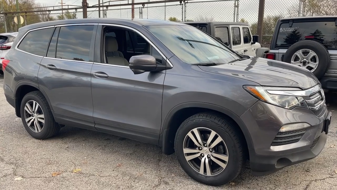 2017 Honda Pilot EX 27