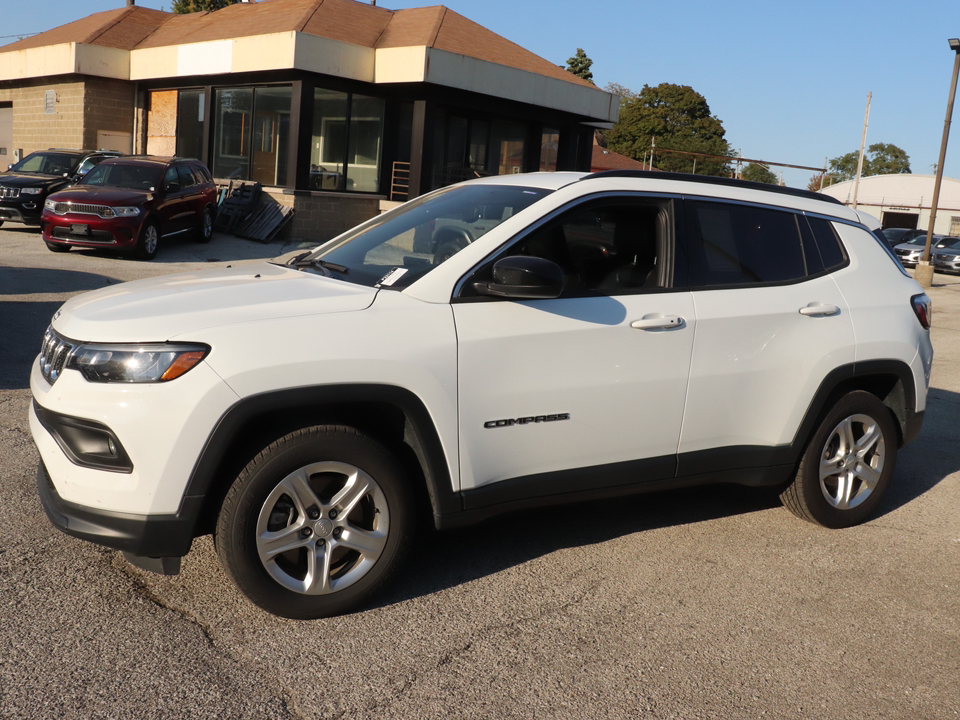 2023 Jeep Compass Latitude 2