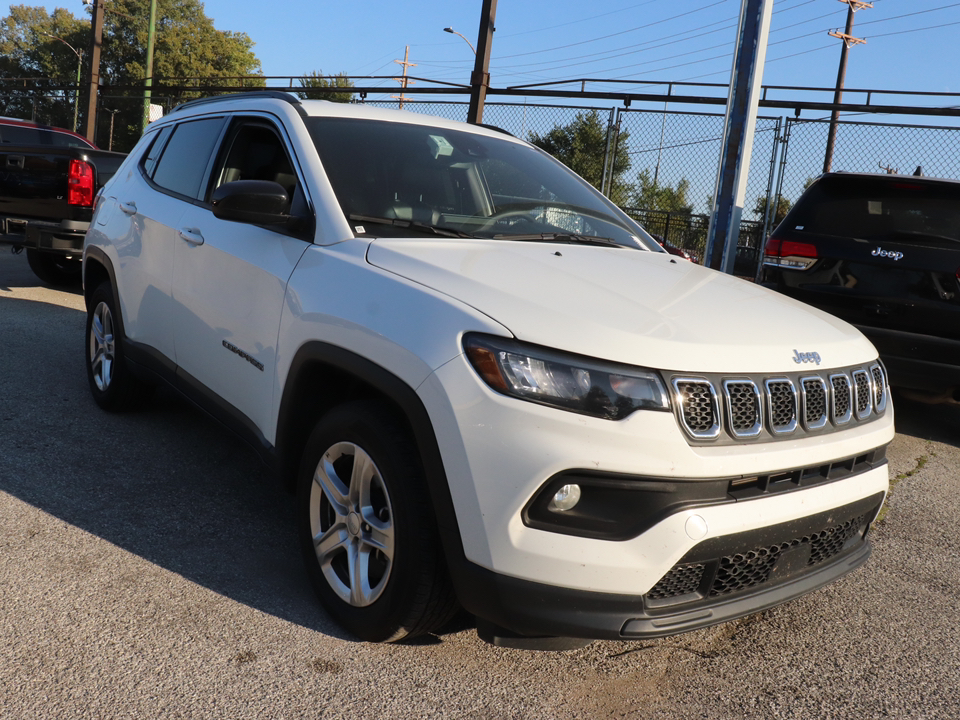 2023 Jeep Compass Latitude 8