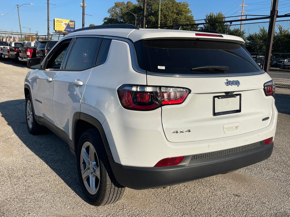 2023 Jeep Compass Latitude 28