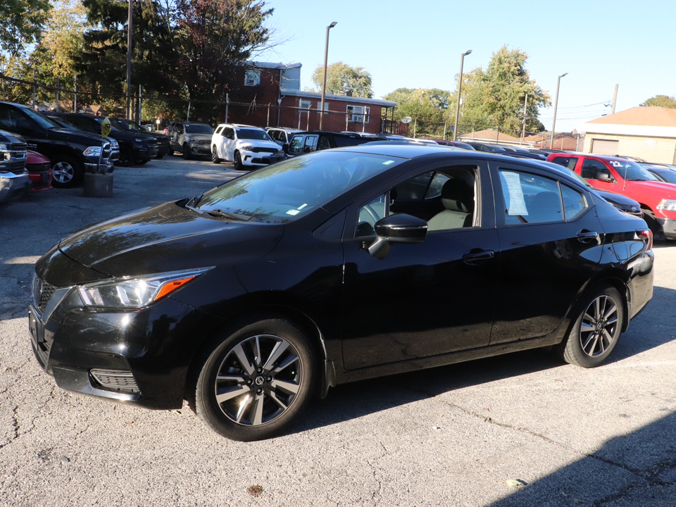 2021 Nissan Versa 1.6 SV 3