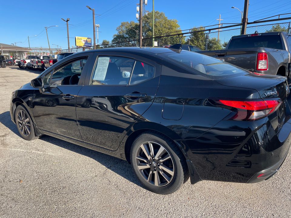 2021 Nissan Versa 1.6 SV 24