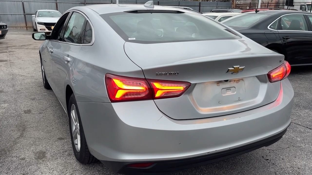 2022 Chevrolet Malibu LT 24