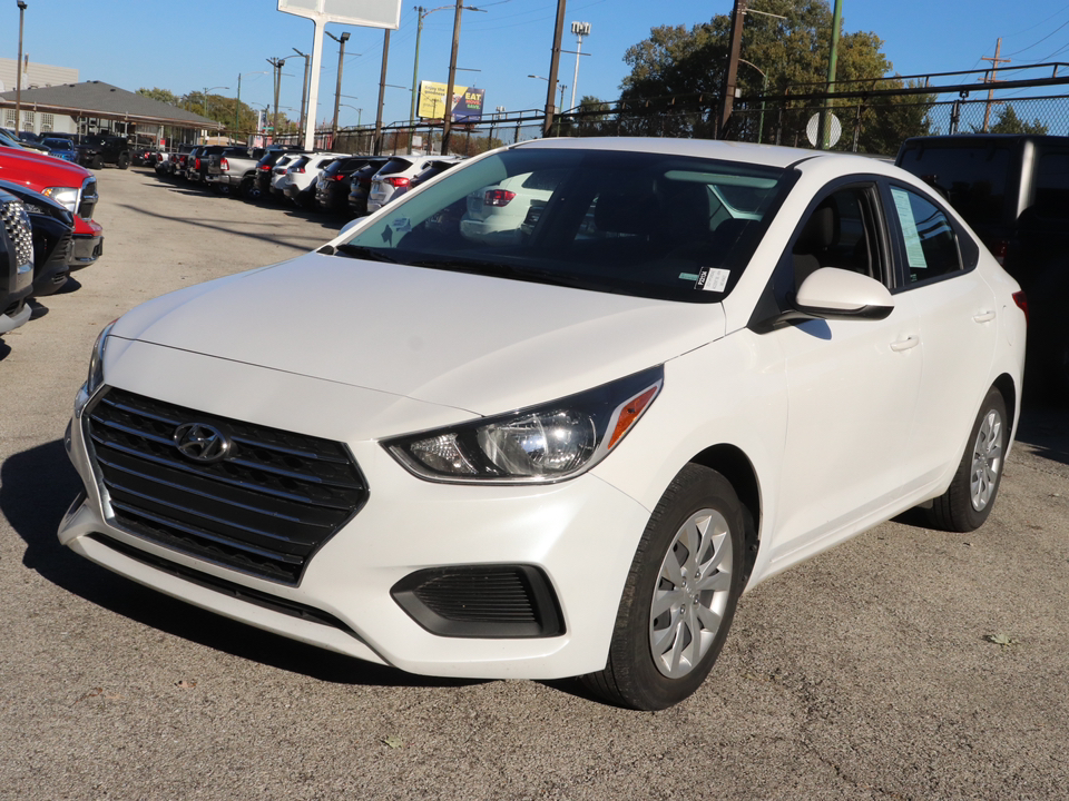 2021 Hyundai Accent SE 1