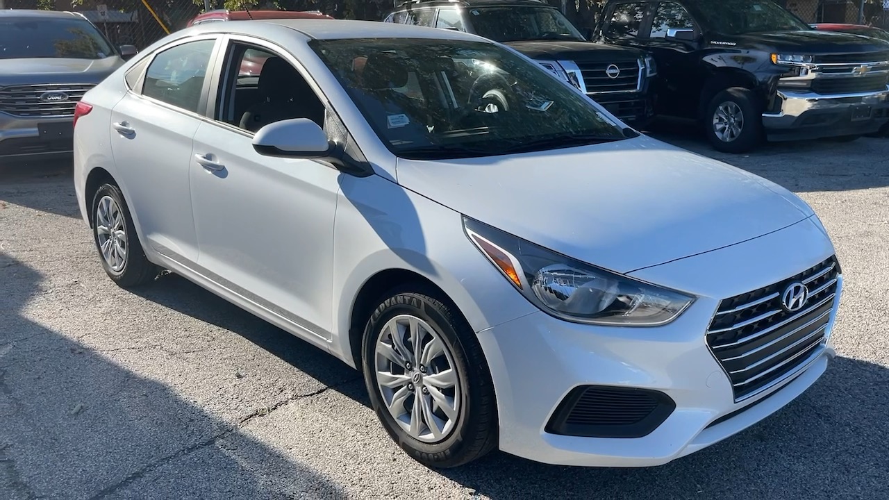 2021 Hyundai Accent SE 28