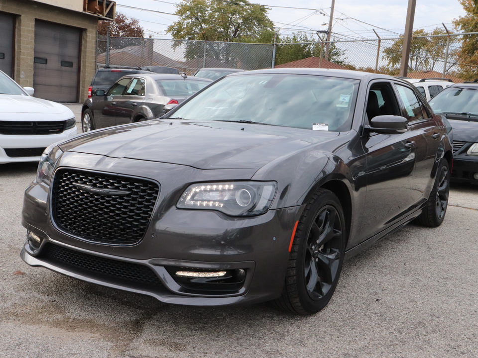 2022 Chrysler 300 Touring L 2