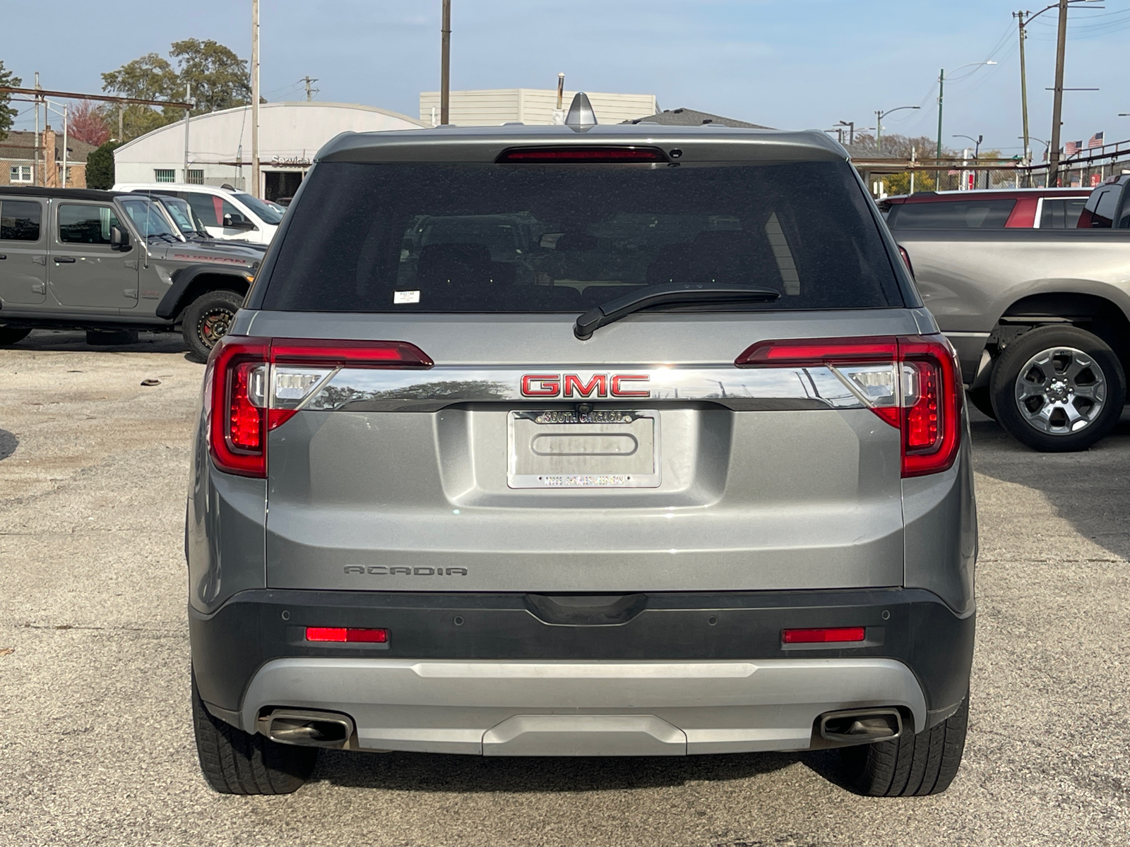 2023 GMC Acadia SLE 4