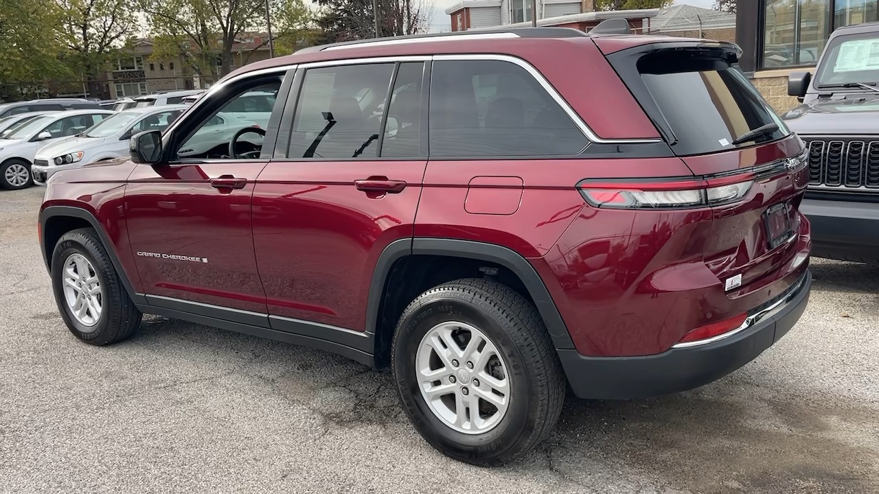 2023 Jeep Grand Cherokee Laredo 4