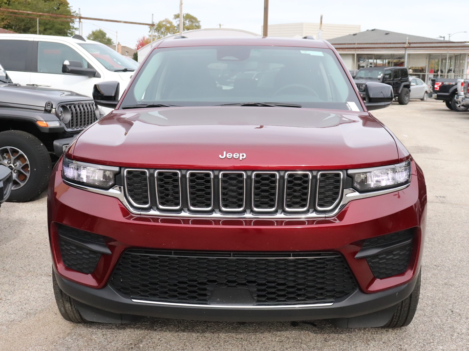 2023 Jeep Grand Cherokee Laredo 30