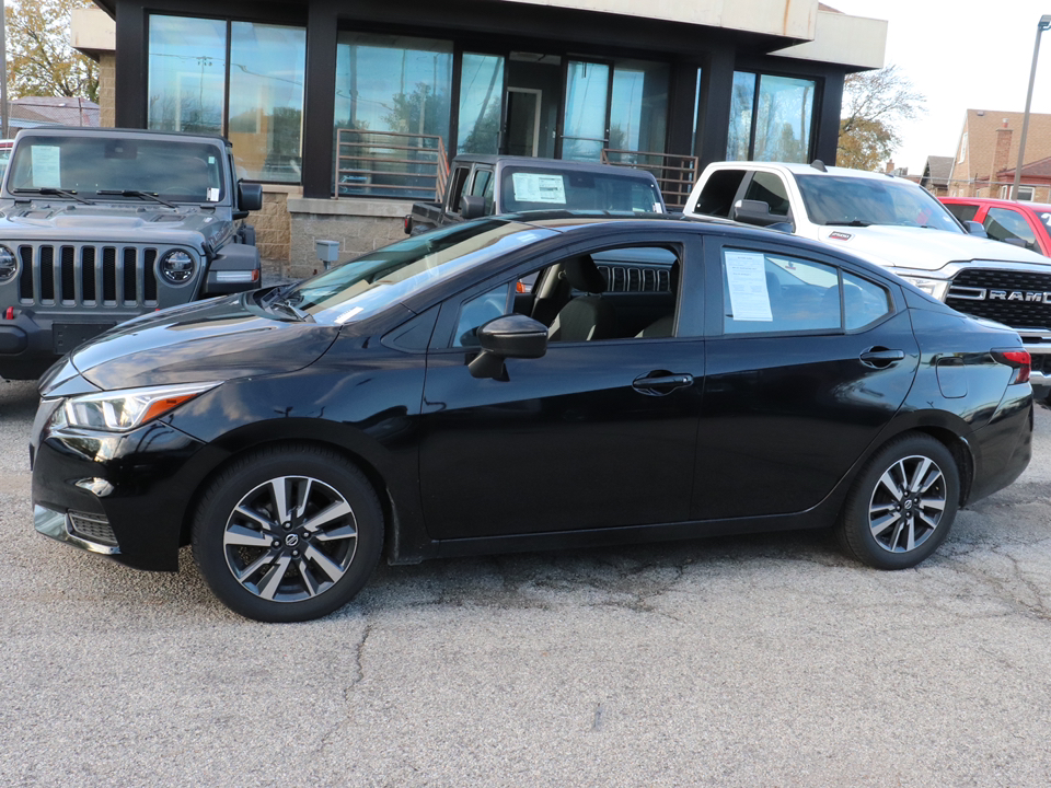 2021 Nissan Versa 1.6 SV 3