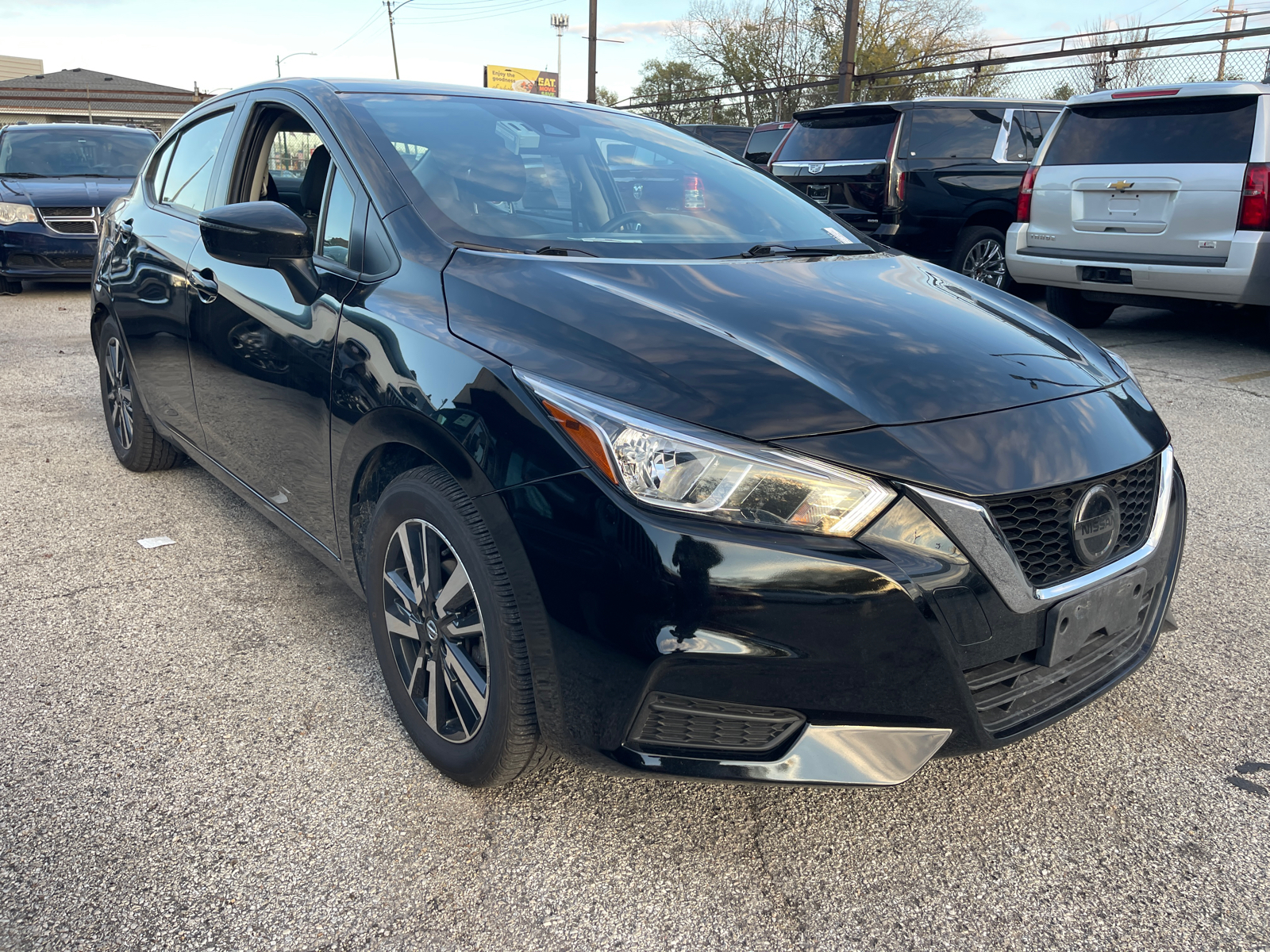 2021 Nissan Versa 1.6 SV 7