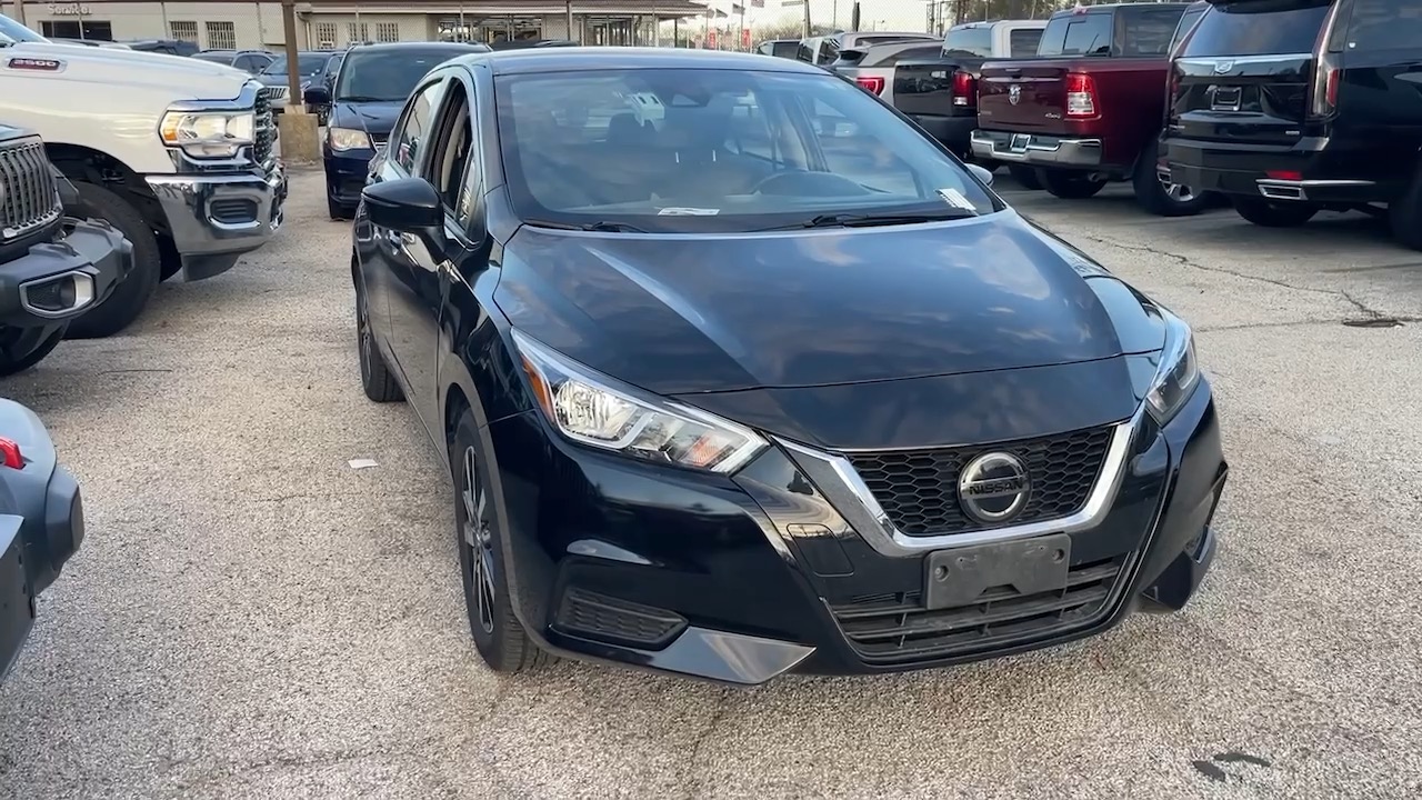 2021 Nissan Versa 1.6 SV 8