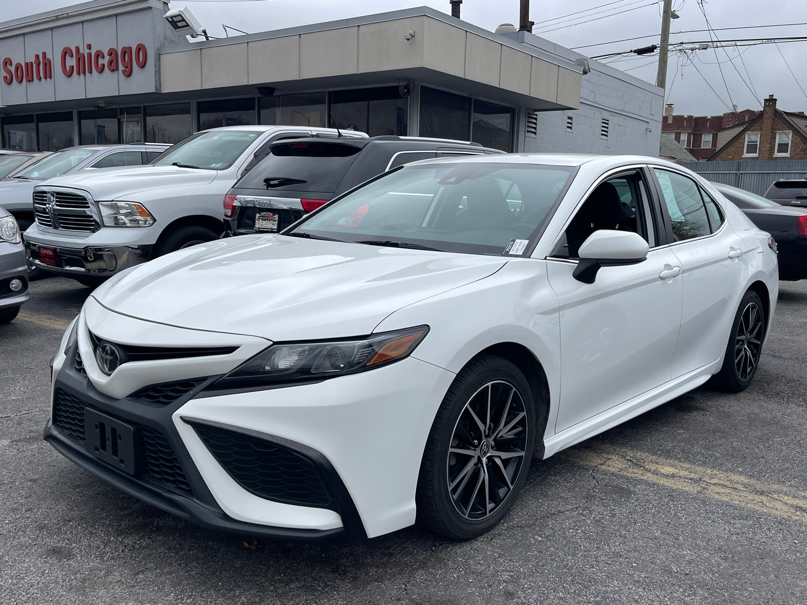 2021 Toyota Camry SE 1