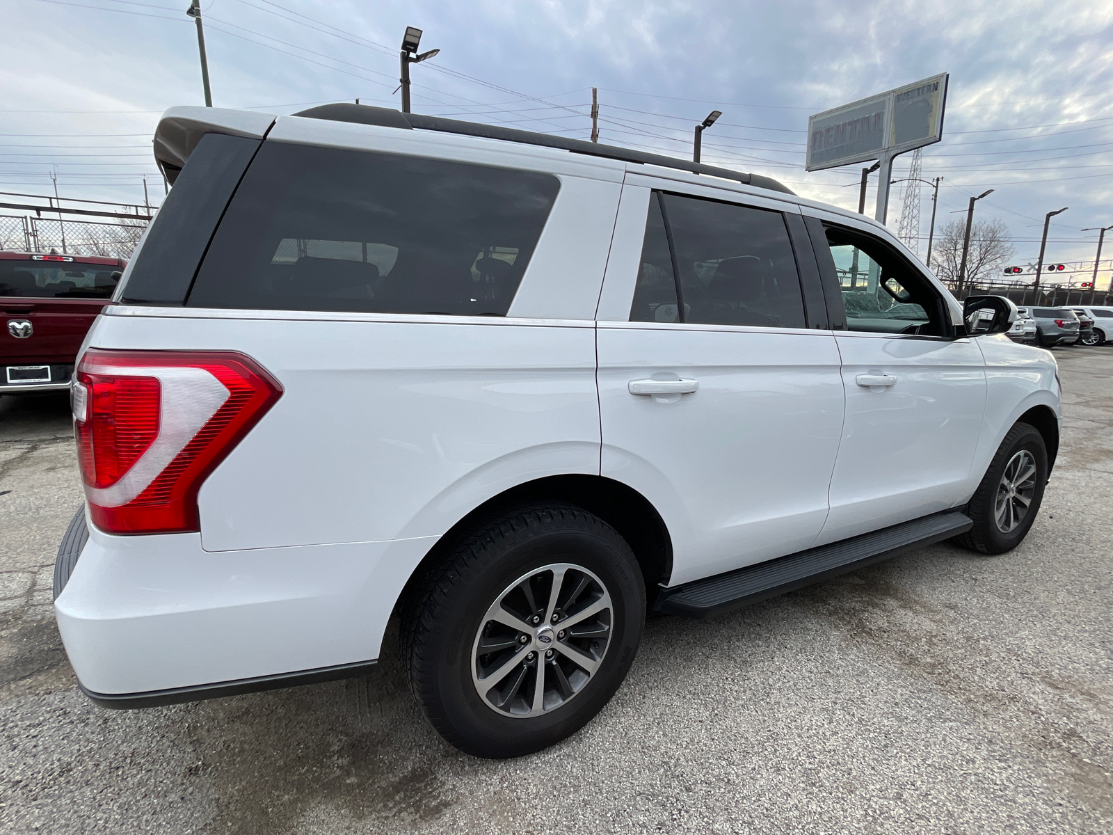 2021 Ford Expedition XLT 6