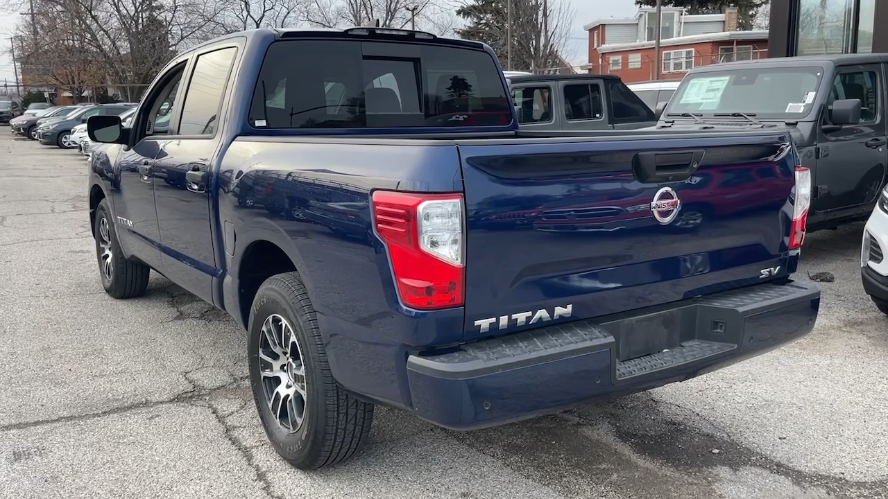 2022 Nissan Titan SV 4