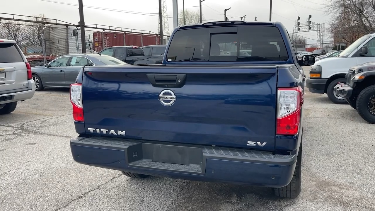 2022 Nissan Titan SV 5