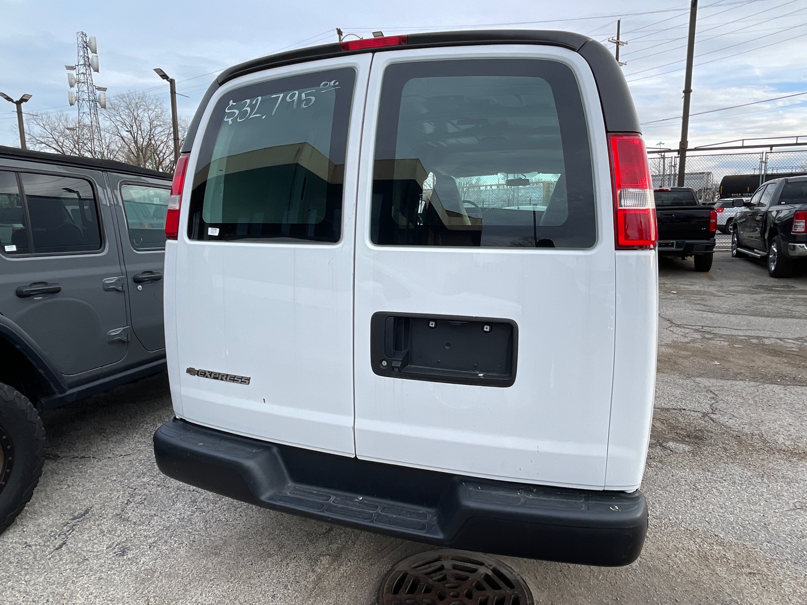 2020 Chevrolet Express 2500 Work Van 24