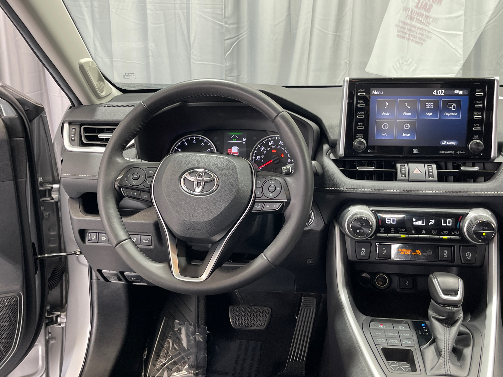 2021 Toyota RAV4 XLE Premium 23